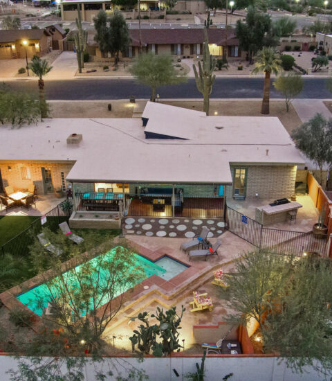 Beautiful resort style amenities. With pool and championship putting green.